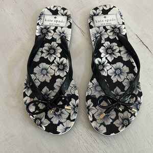 KATE SPADE Flip Flops Size 6